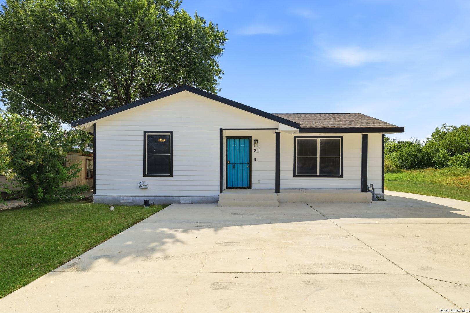211 ESMERALDA DR, , 78228 — photo 1