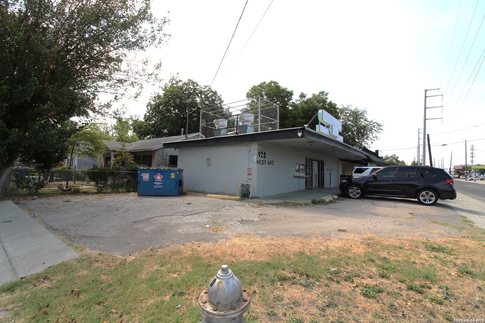 920 West, San Antonio, TX 78201 — photo 1