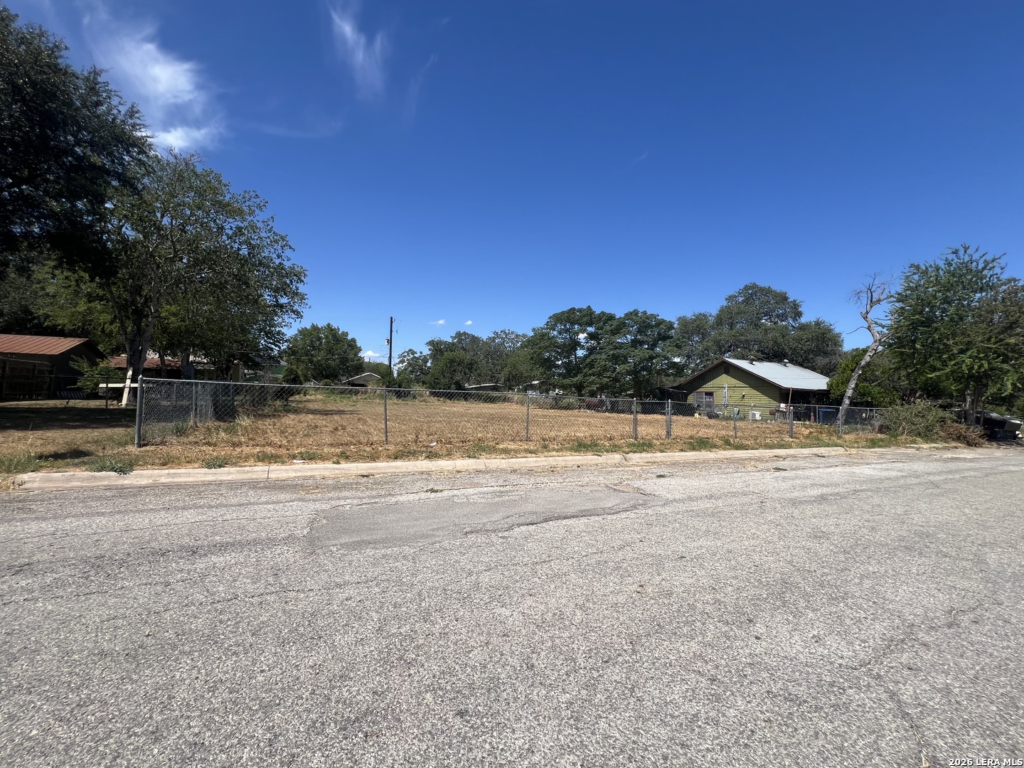 409 Ave D, Poteet, TX 78065 — photo 1