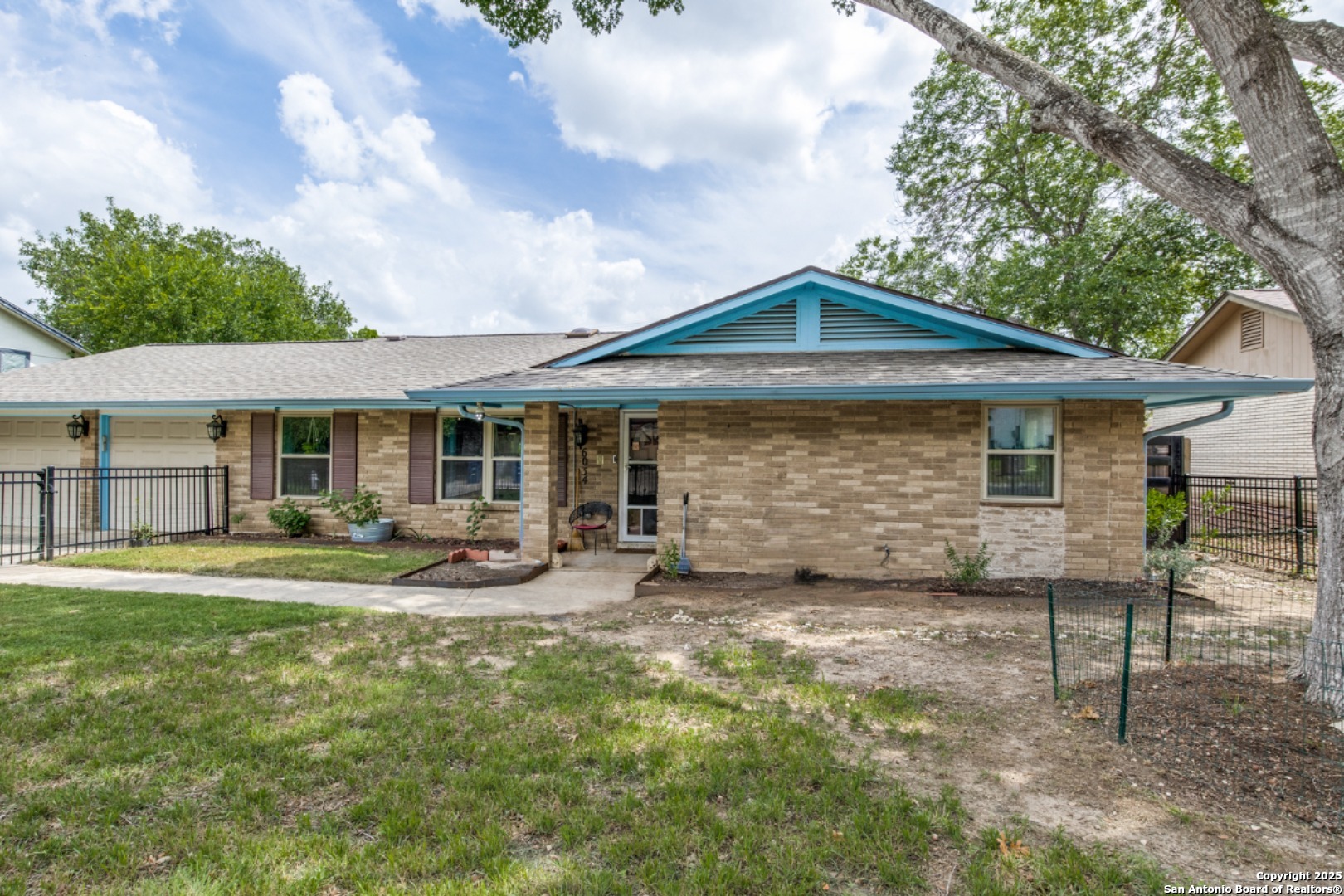 6034 Royal Pt, San Antonio, TX 78239 — photo 1