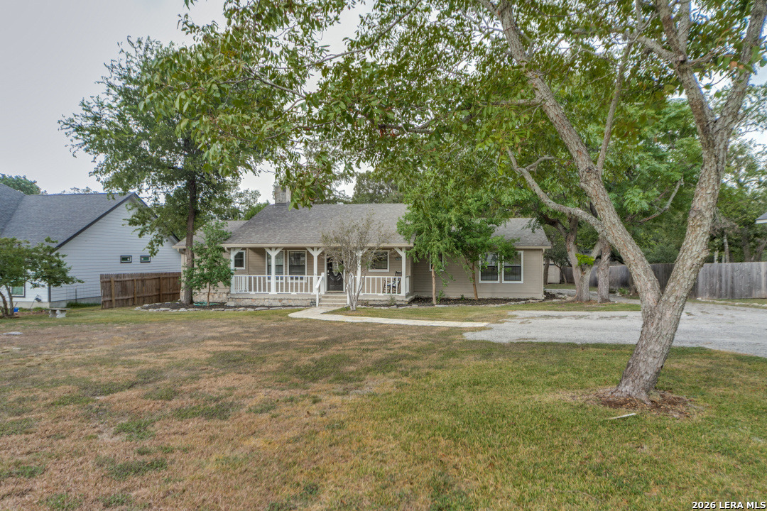 135 Woodland, Boerne, TX 78006 — photo 1