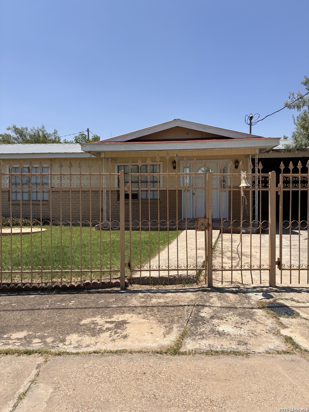 1398 Wilson, Eagle Pass, TX 78852 — photo 1