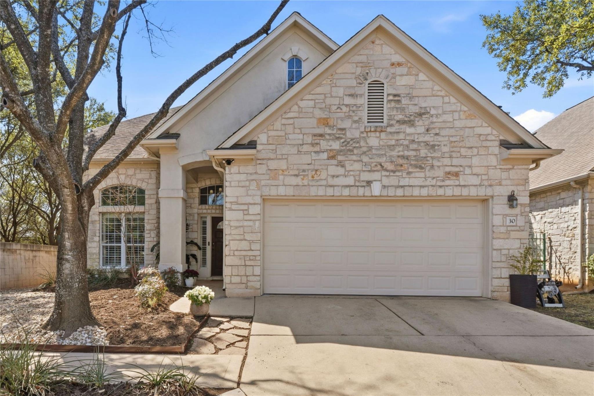5000 Mission Oaks, Austin, TX 78735 — photo 1