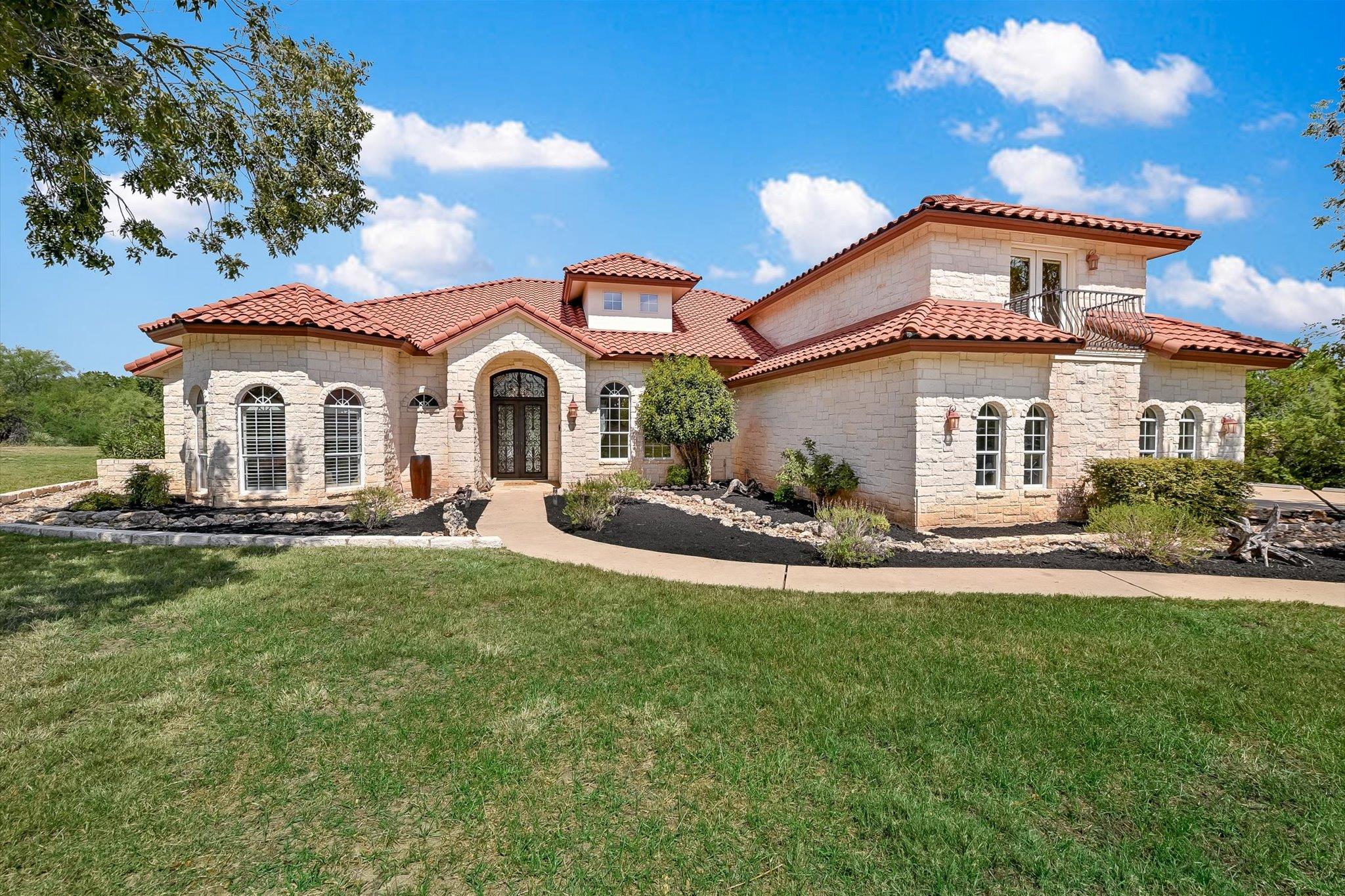 1001  Wesley Ridge Dr, Spicewood, TX 78669 — photo 1