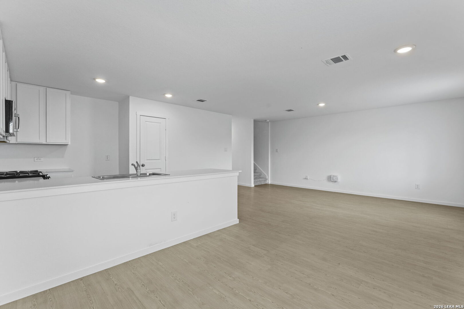 12727 Kathleen St, ,  78152 — photo 1