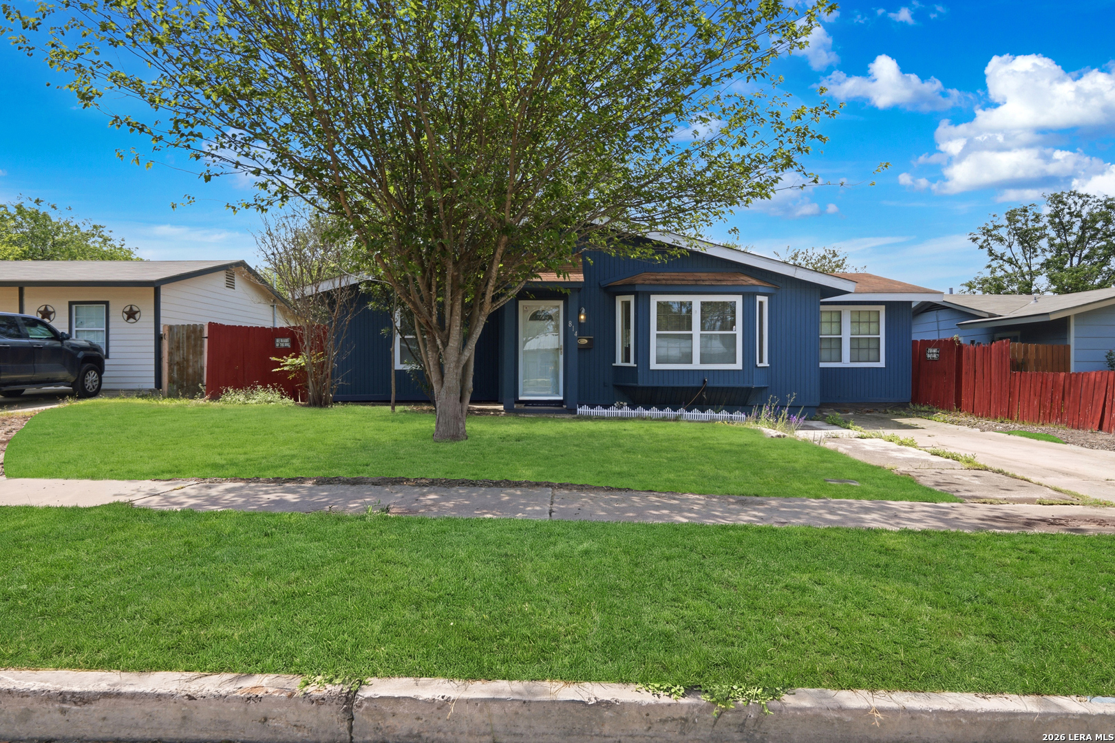814 Weizmann, San Antonio, TX 78213 — photo 1