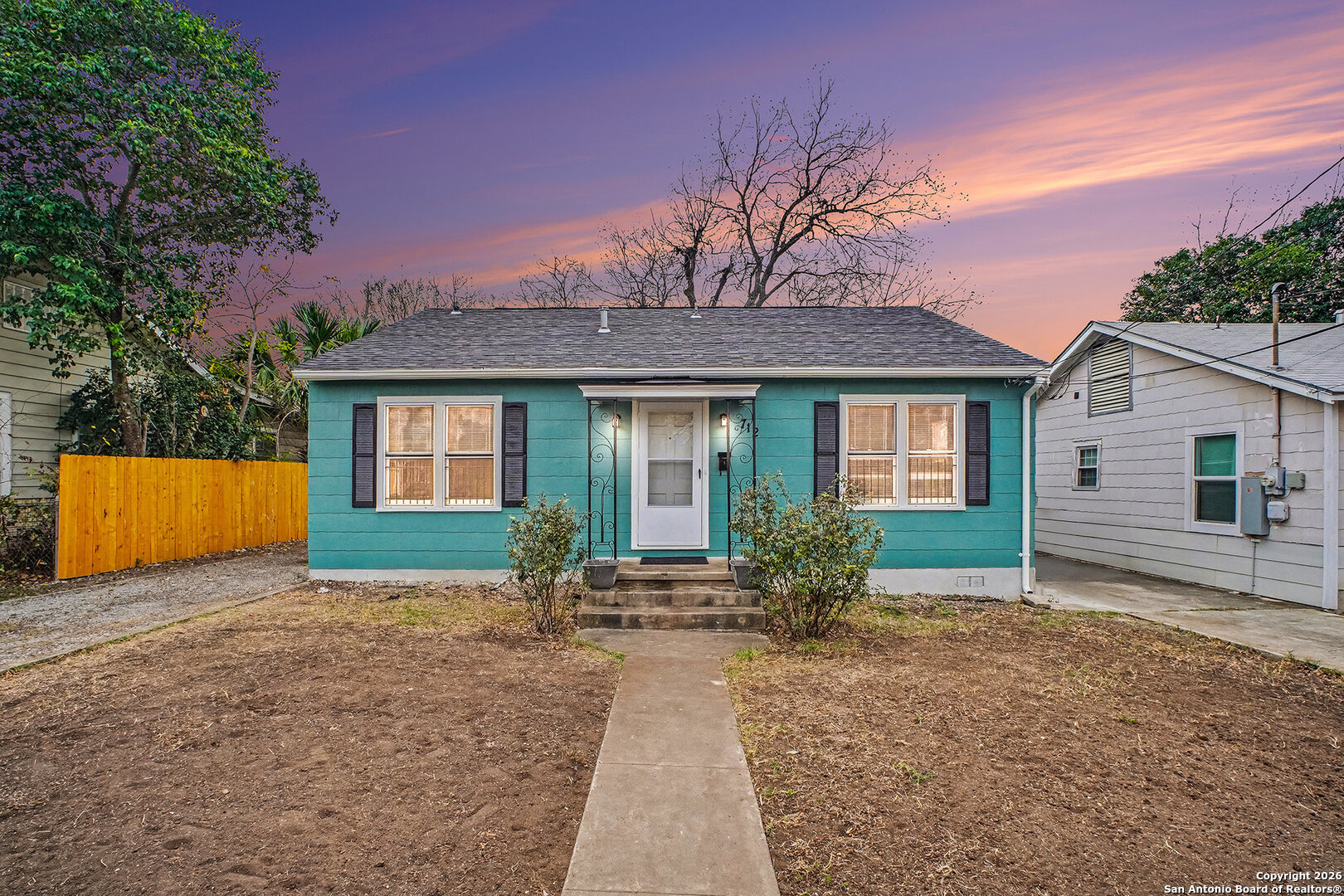 712 Lynwood, San Antonio, TX 78212 — photo 1