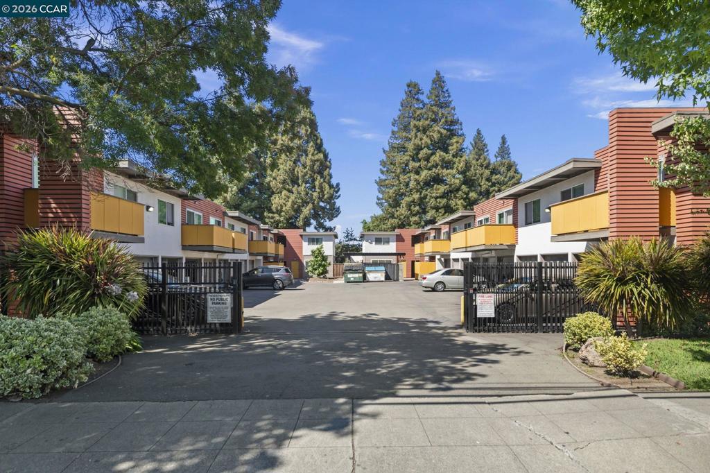25013 Cypress Ave, Hayward, CA 94544 — photo 1