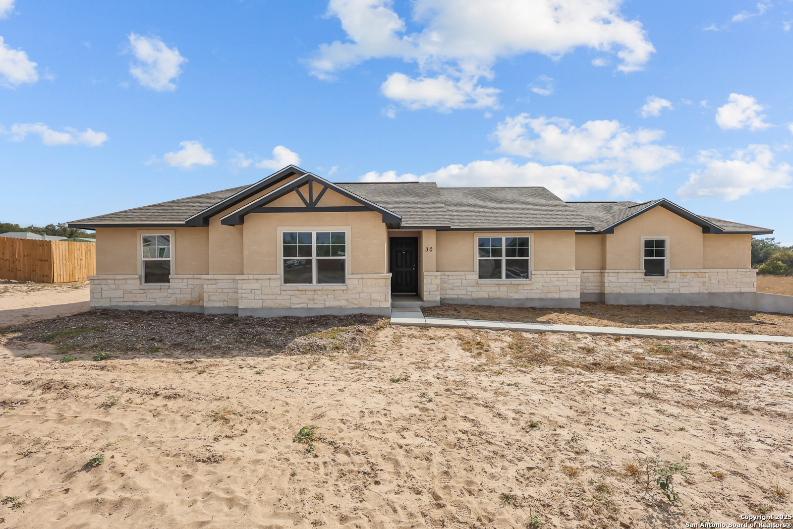 30 Log Cabin Way, Poteet, TX 78065 — photo 1