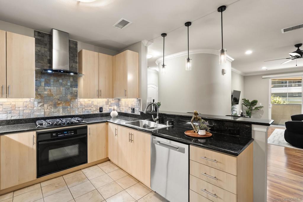 1225 Island Ave 304, San Diego, CA 92101 — photo 1