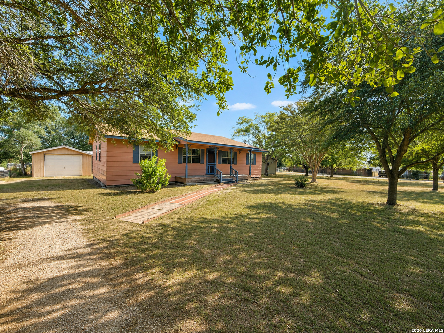 9589 CEDAREDGE, San Antonio, TX 78263 — photo 1