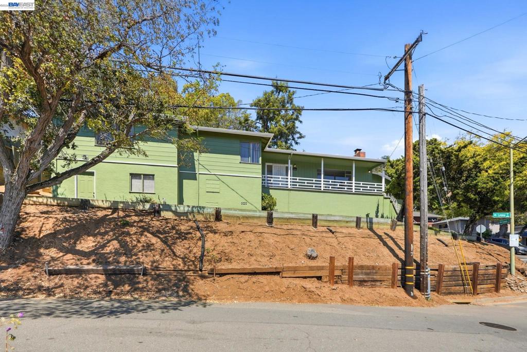5760 Leona St, Oakland, CA 94605-1234 — photo 1