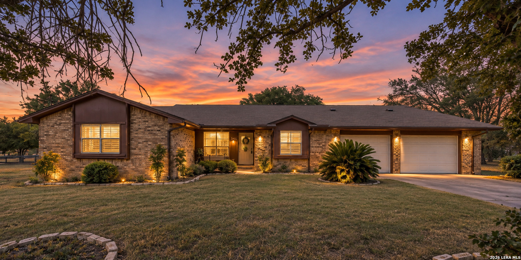 341 ORIENTE DR, Pleasanton, TX 78064 — photo 1