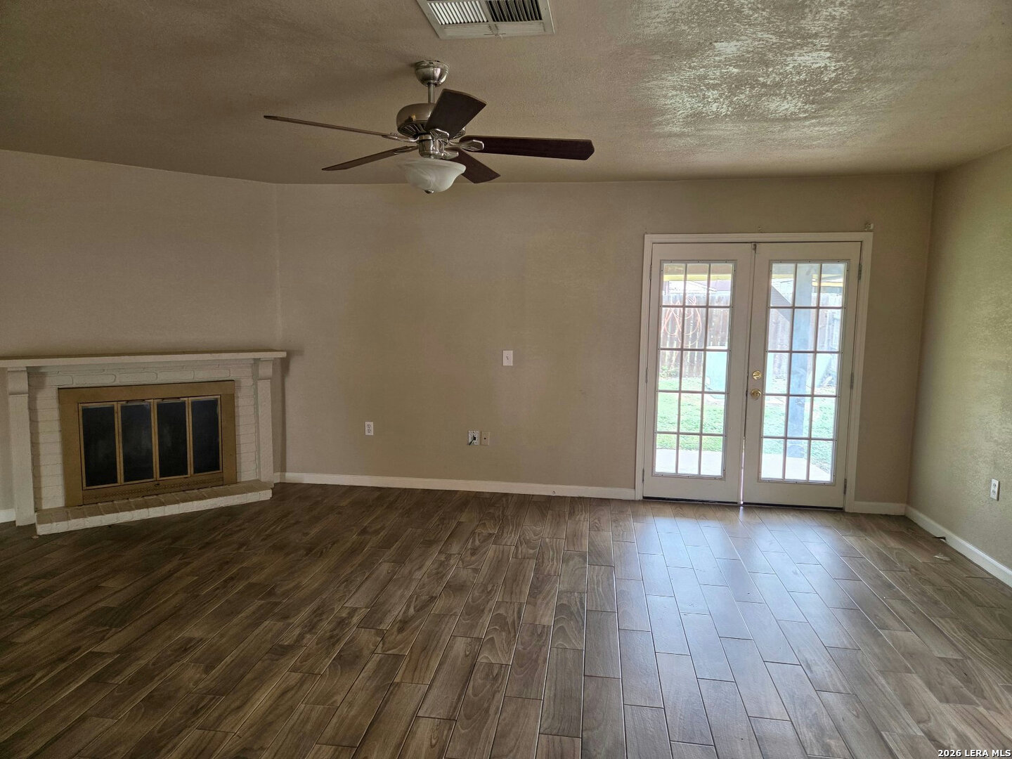 2914 Lakeland Dr, ,  78222 — photo 1