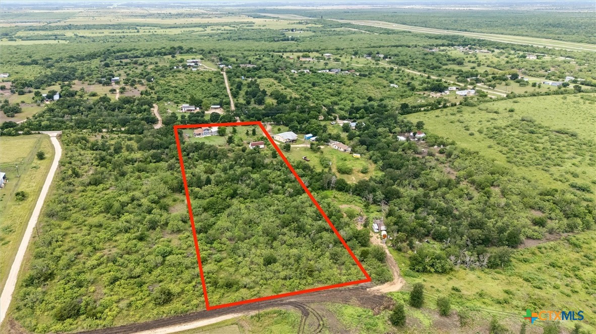 730 Spoke Hollow, Lockhart, TX 78644 — photo 1