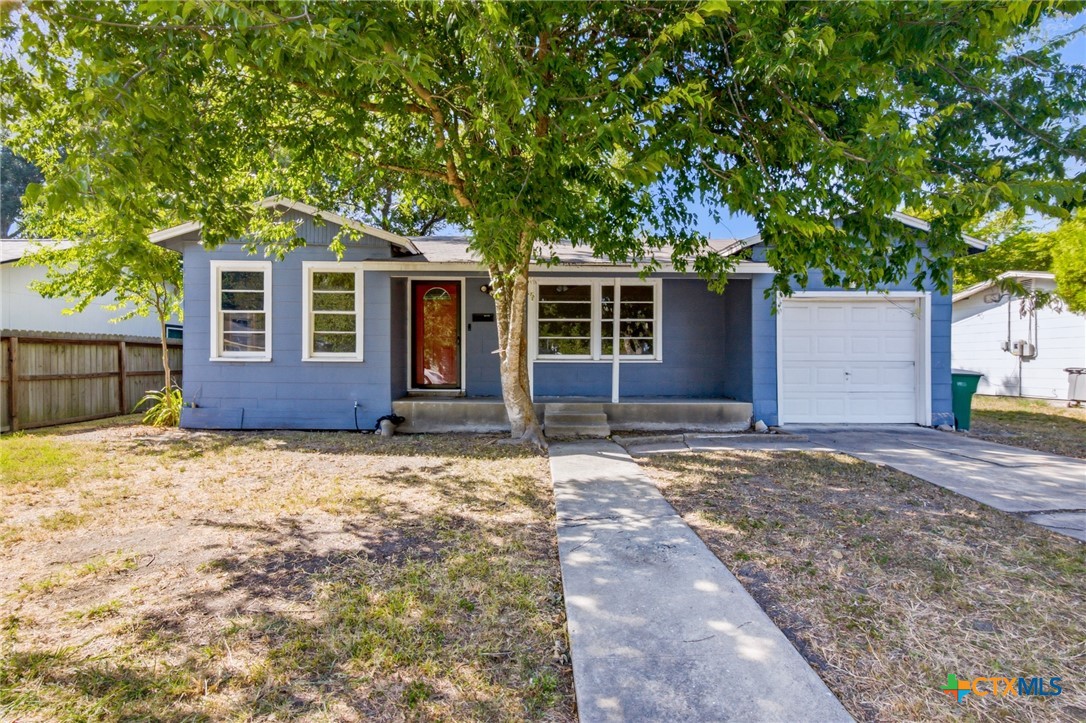 2514 Cardinal Street, Victoria, TX 77901 — photo 1