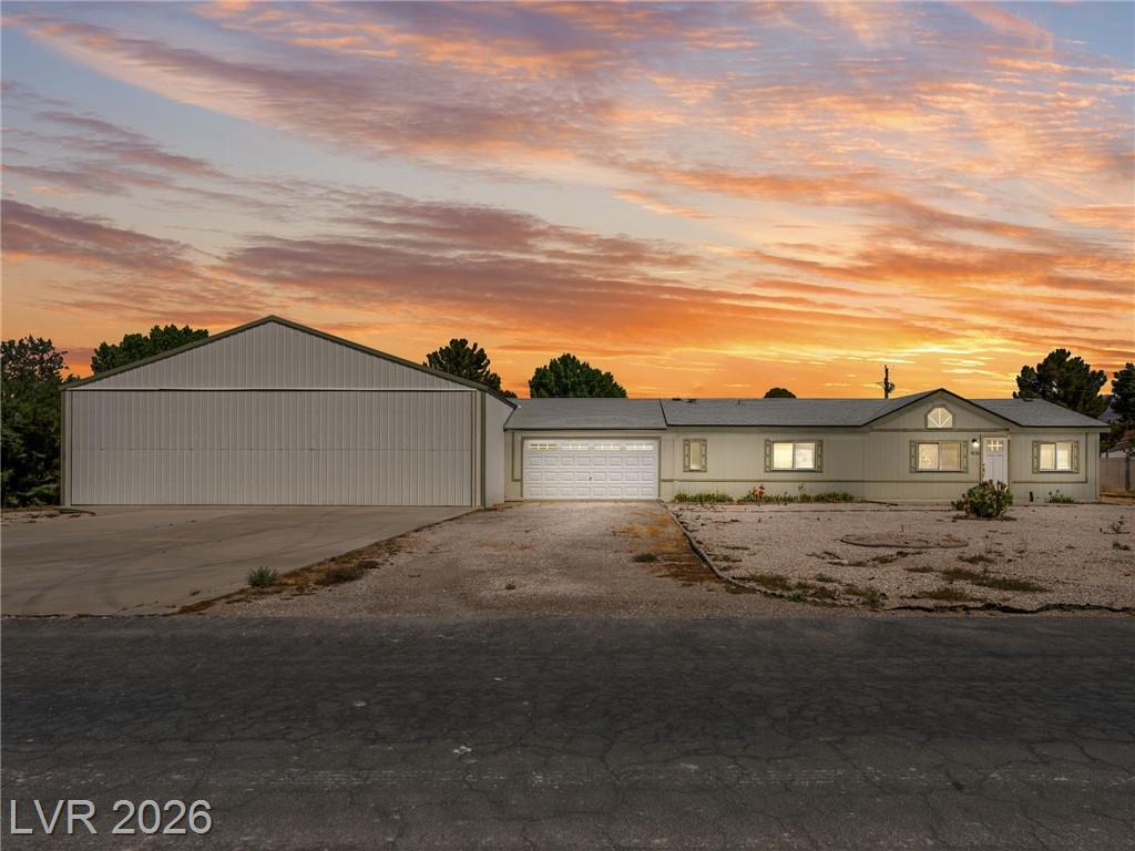 808 Skyhawk Avenue