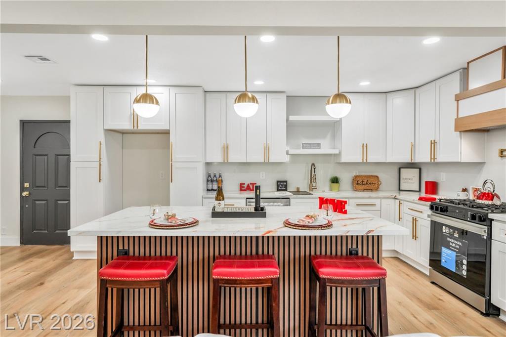 2301  Palora Avenue, Las Vegas, NV 89169 — photo 1