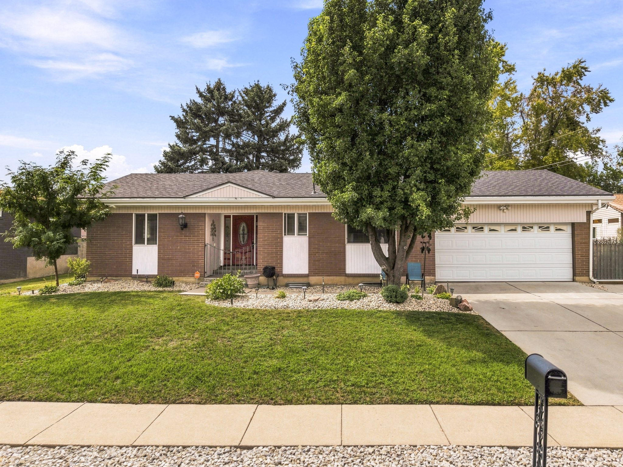 5382 S 1340 E, Murray, UT 84117 — photo 1