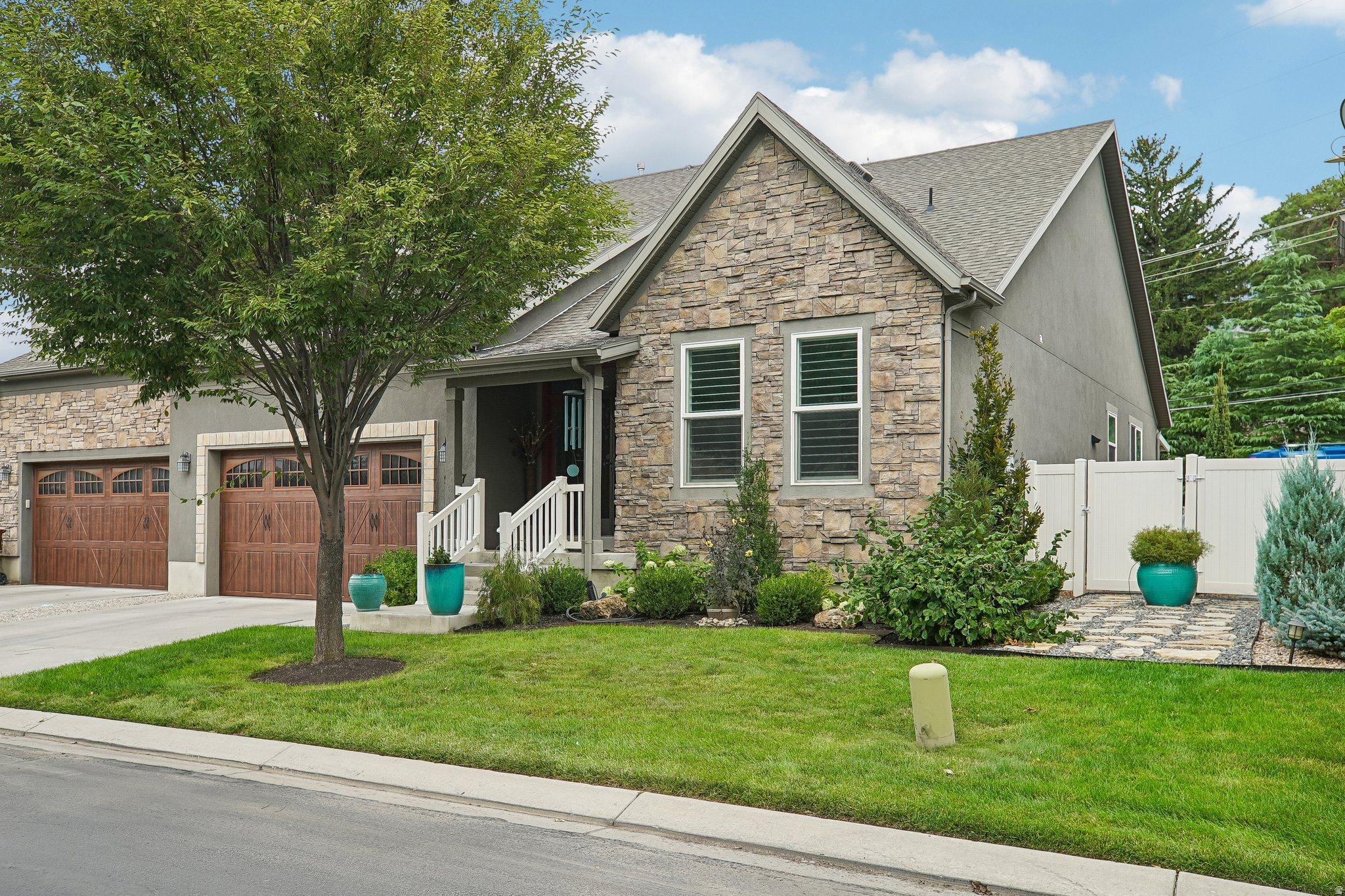 5617 S DUNETREE HILL LN, Holladay, UT 84121 — photo 1