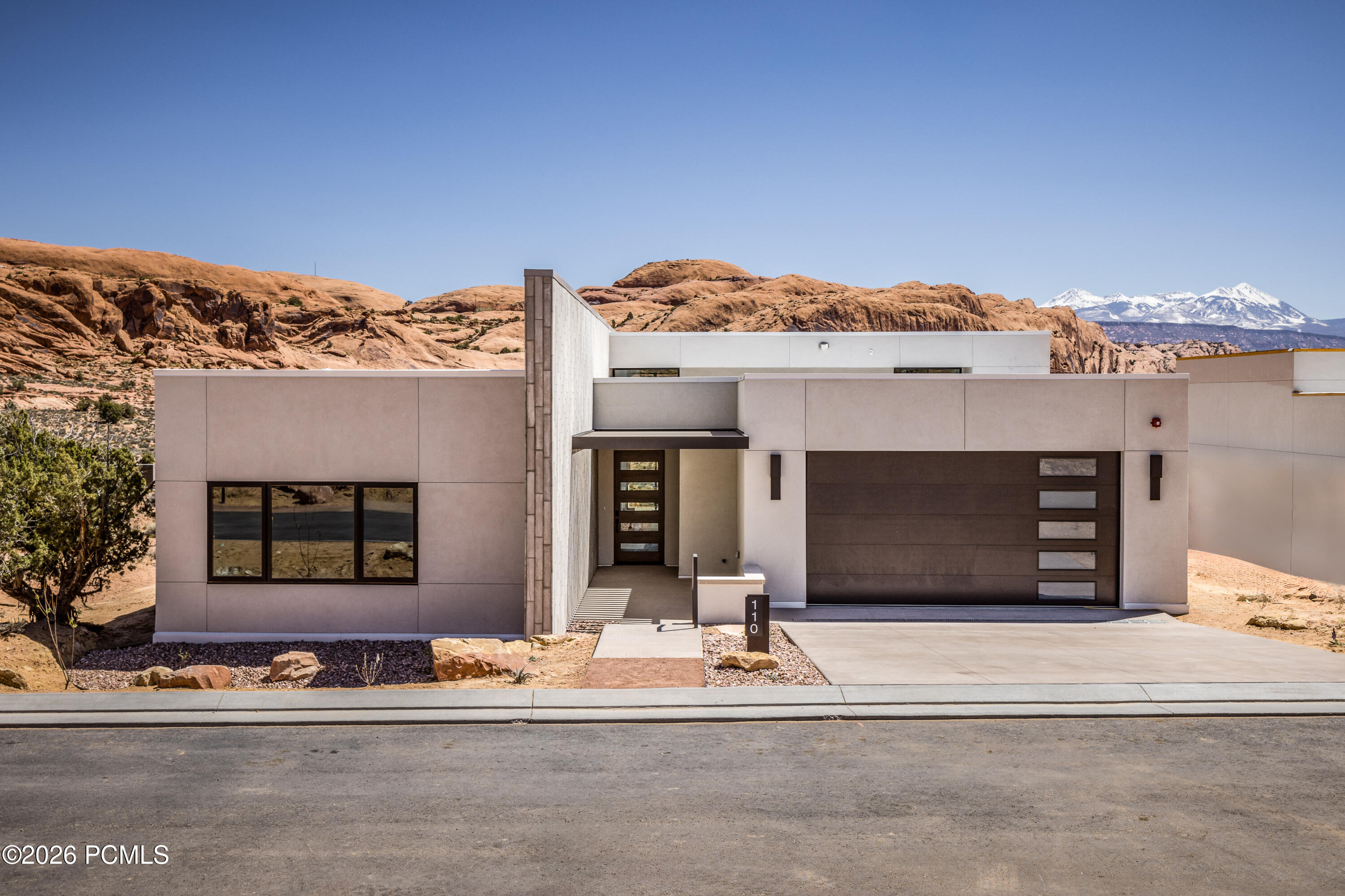 214 Lionsback Loop 37, Moab, UT 84532 — photo 1