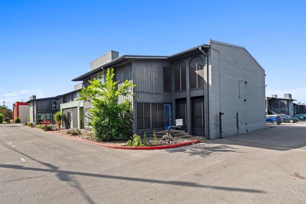 909 Reinli, Austin, TX 78751 — photo 1
