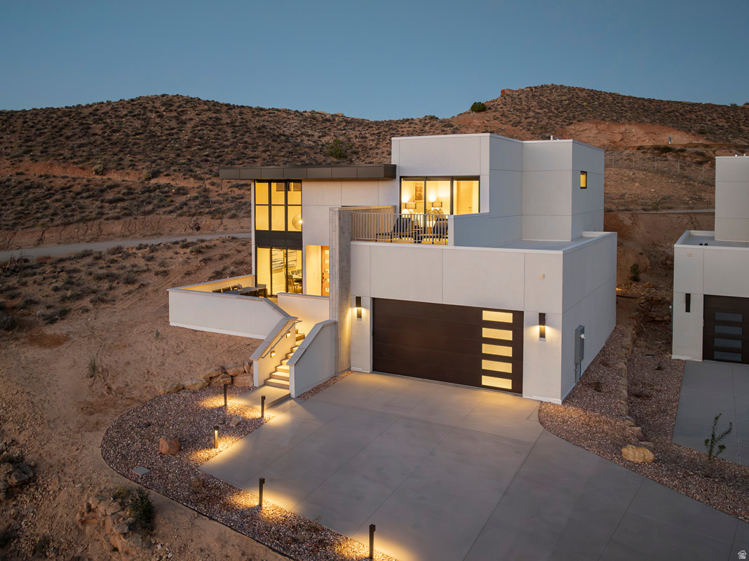 215  LIONSBACK LOOP #39, Moab, UT 84532 — photo 1