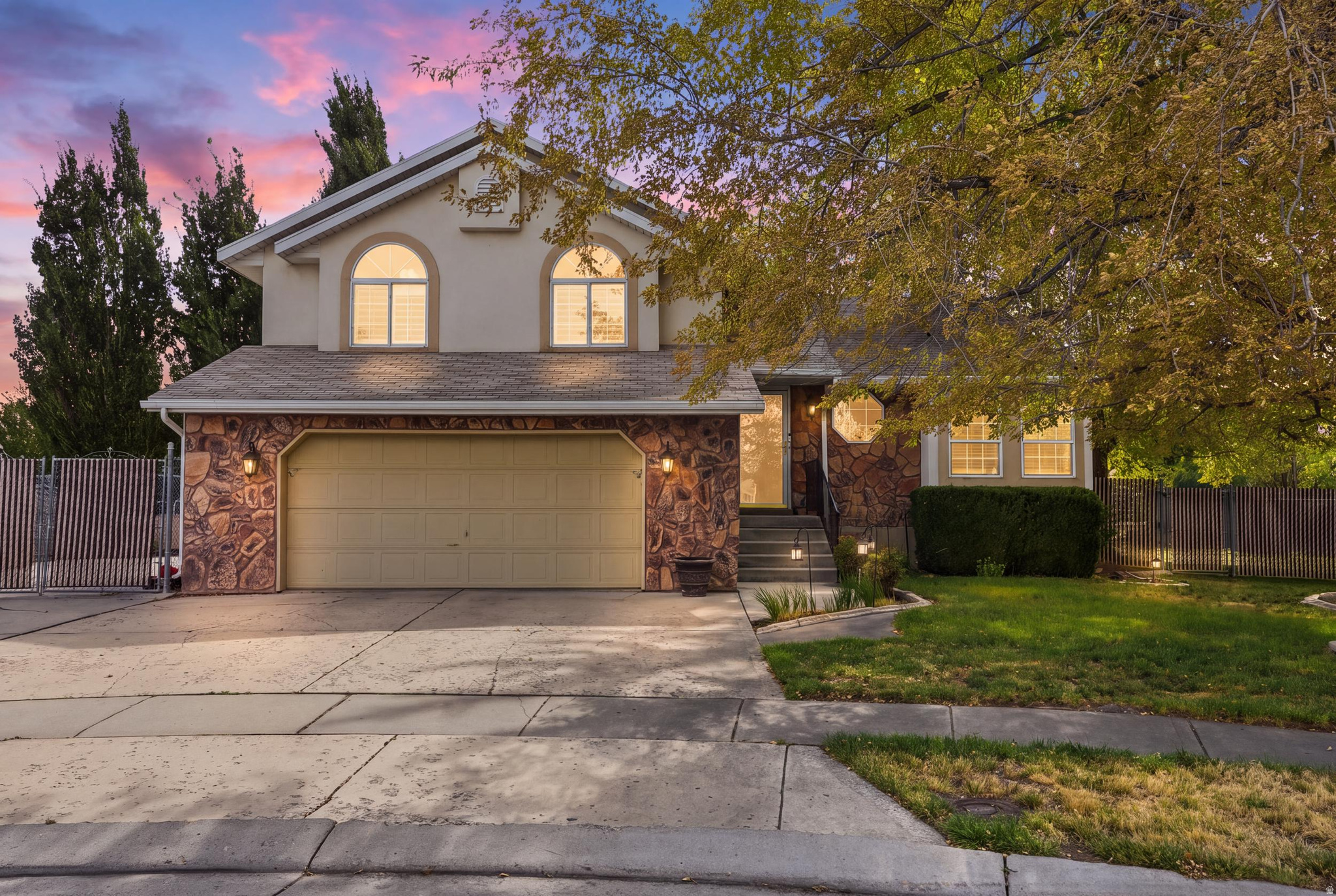 1041 W COVEWOOD PL, West Jordan, UT 84088 — photo 1