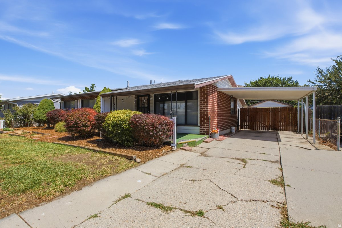 1104 N TAFFETA, Salt Lake City, UT 84116 — photo 1