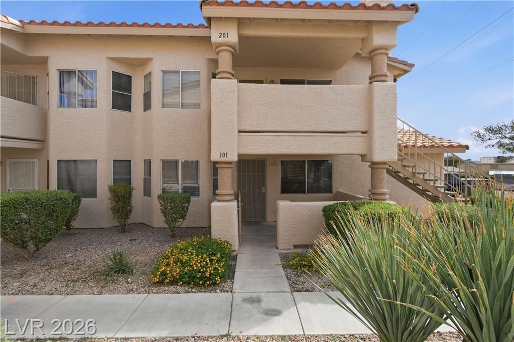 925  Sulphur Springs Lane, Las Vegas, NV 89128 — photo 1
