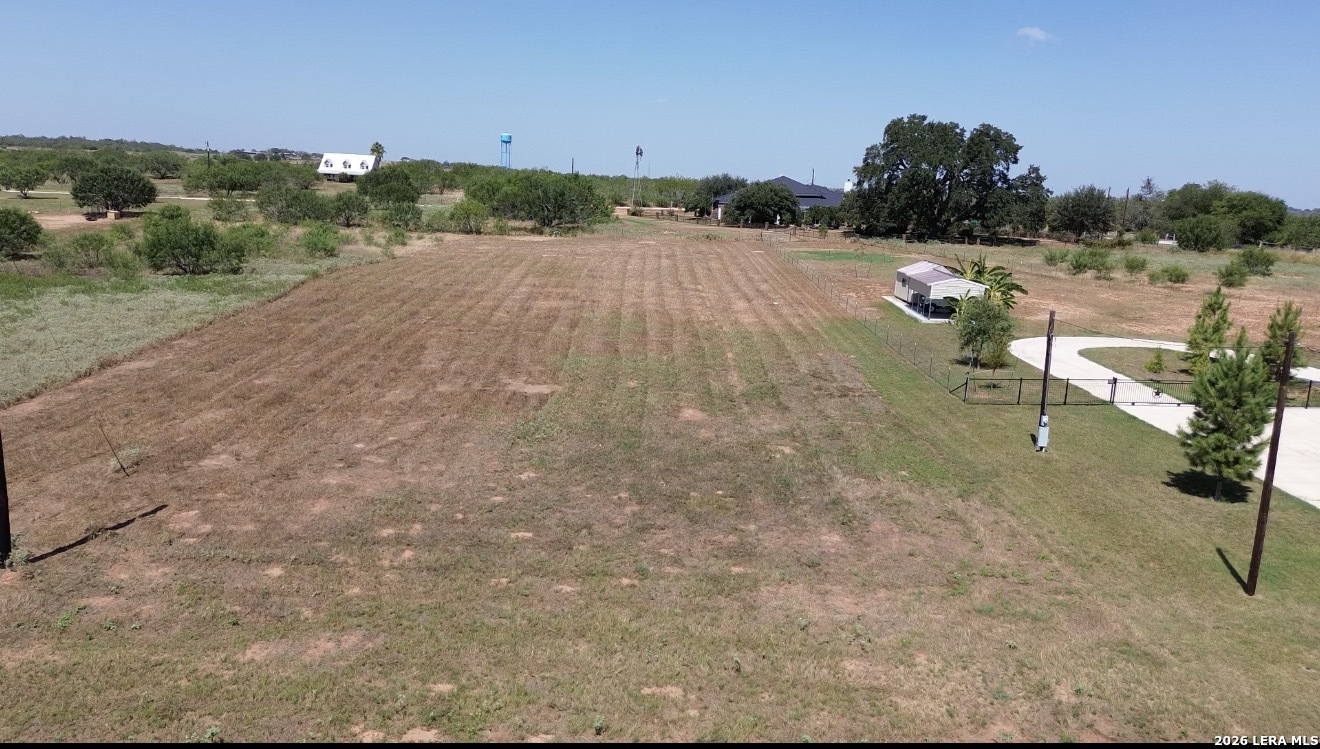 147 Hidden Ranch, Floresville, TX 78114 — photo 1