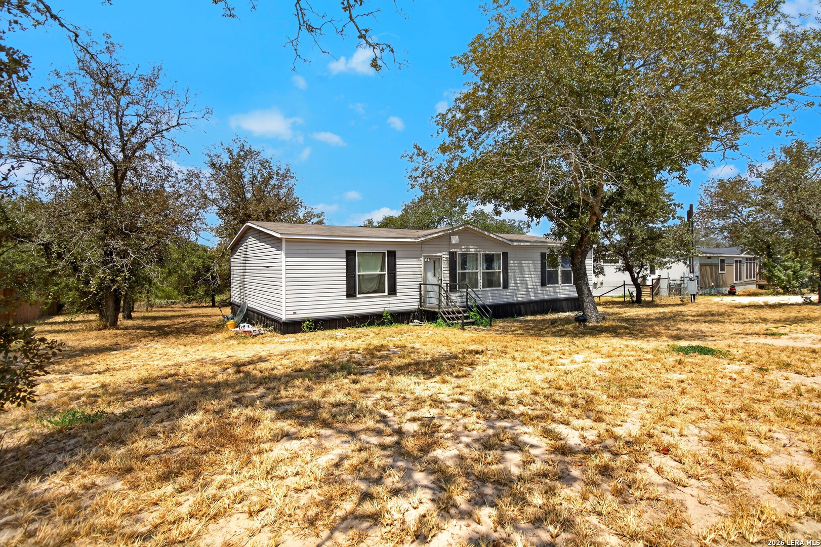 140 Valley View Dr, ,  78065 — photo 1