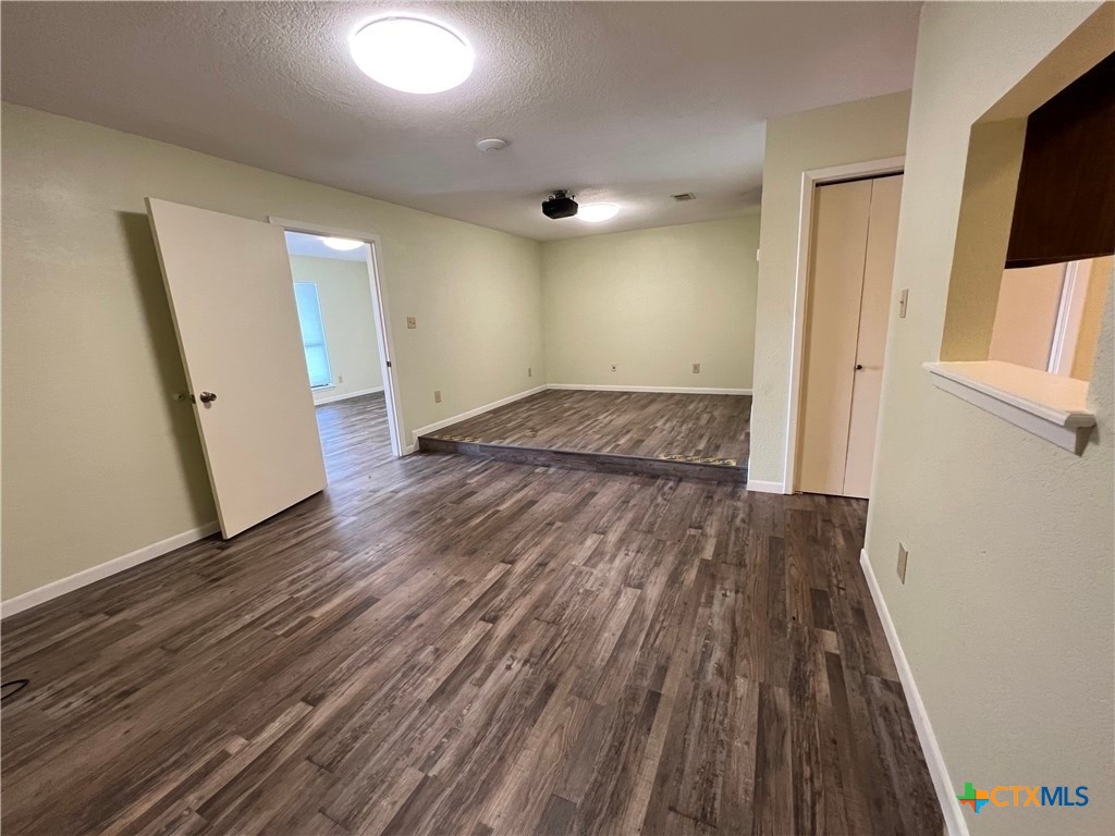 1628 Aquarena Springs