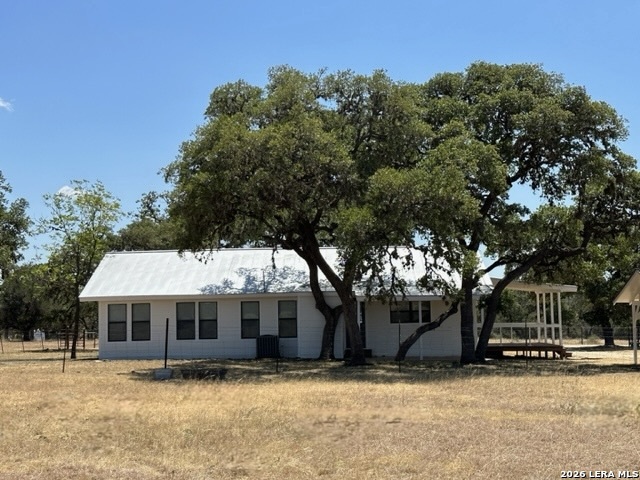 373 PINE TREE