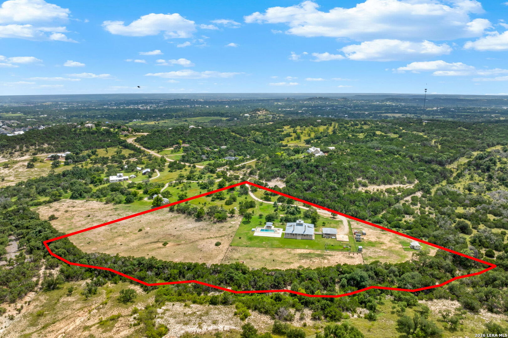 834 NORTHWOOD HILLS DR, Fredericksburg, TX 78624 — photo 1