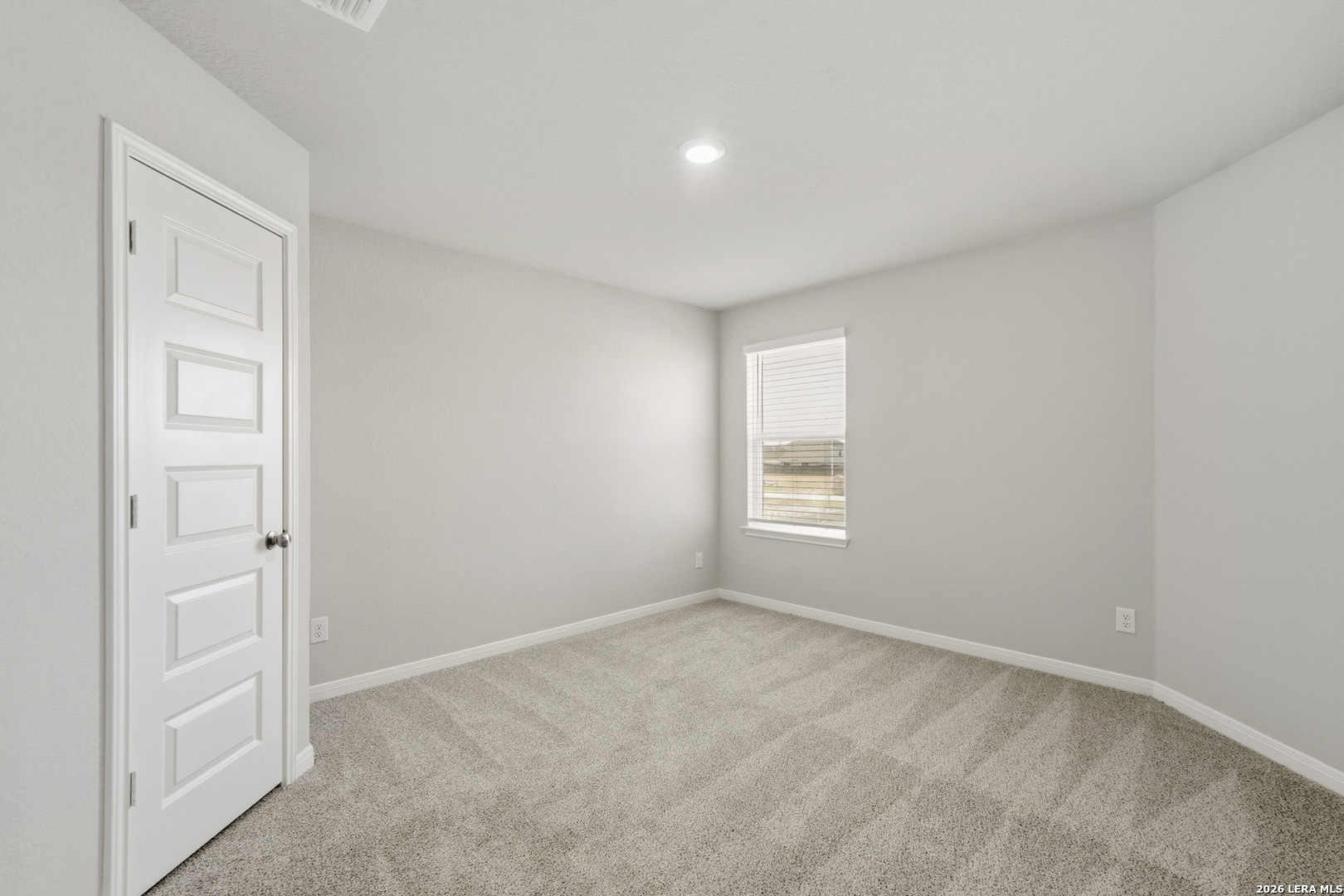1233 Sweden, ,  78155 — photo 1