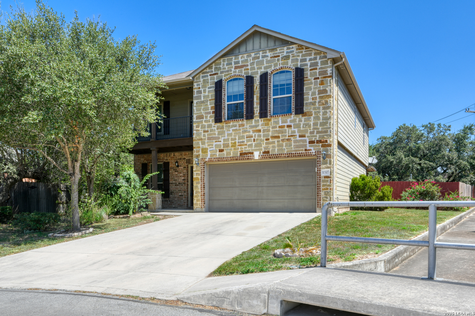 10307 Walnut Crest, San Antonio, TX 78245 — photo 1