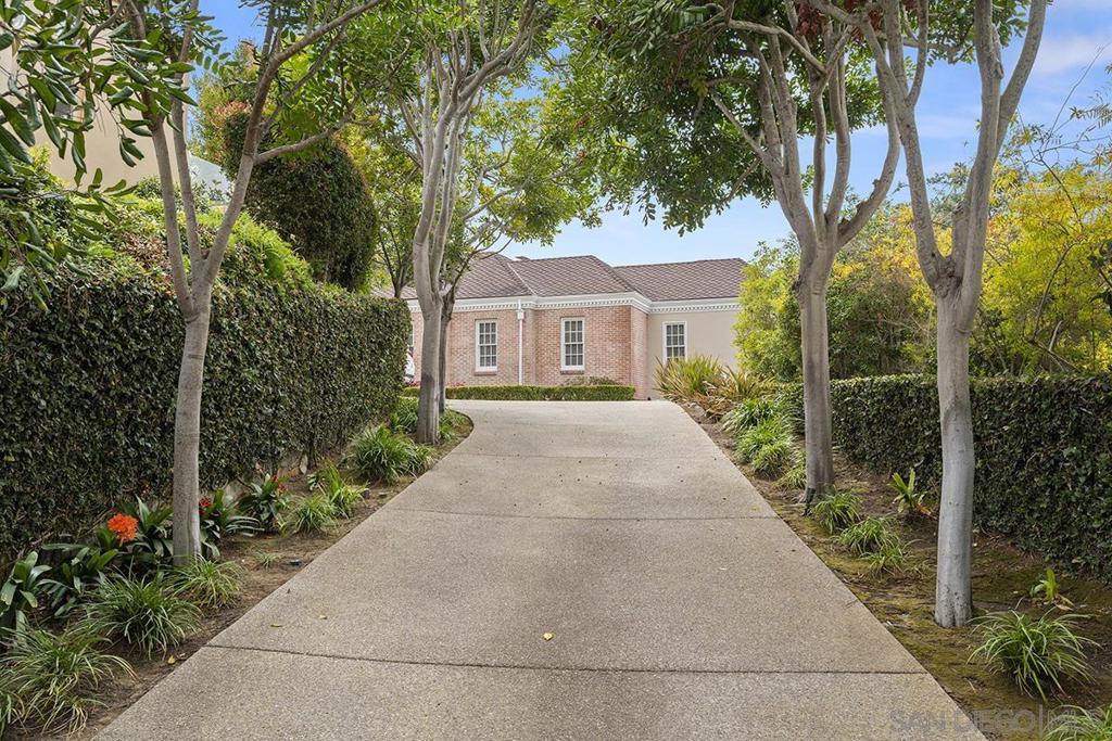 7612 Hillside Dr, La Jolla, CA 92037 — photo 1