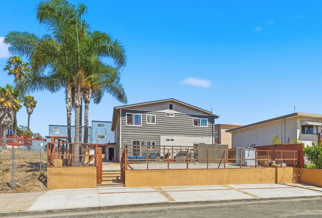 810 Acacia Ave, Oceanside, CA 92058 — photo 1