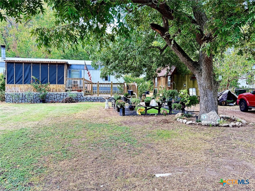 802 Glass, Franklin, TX 77856 — photo 1