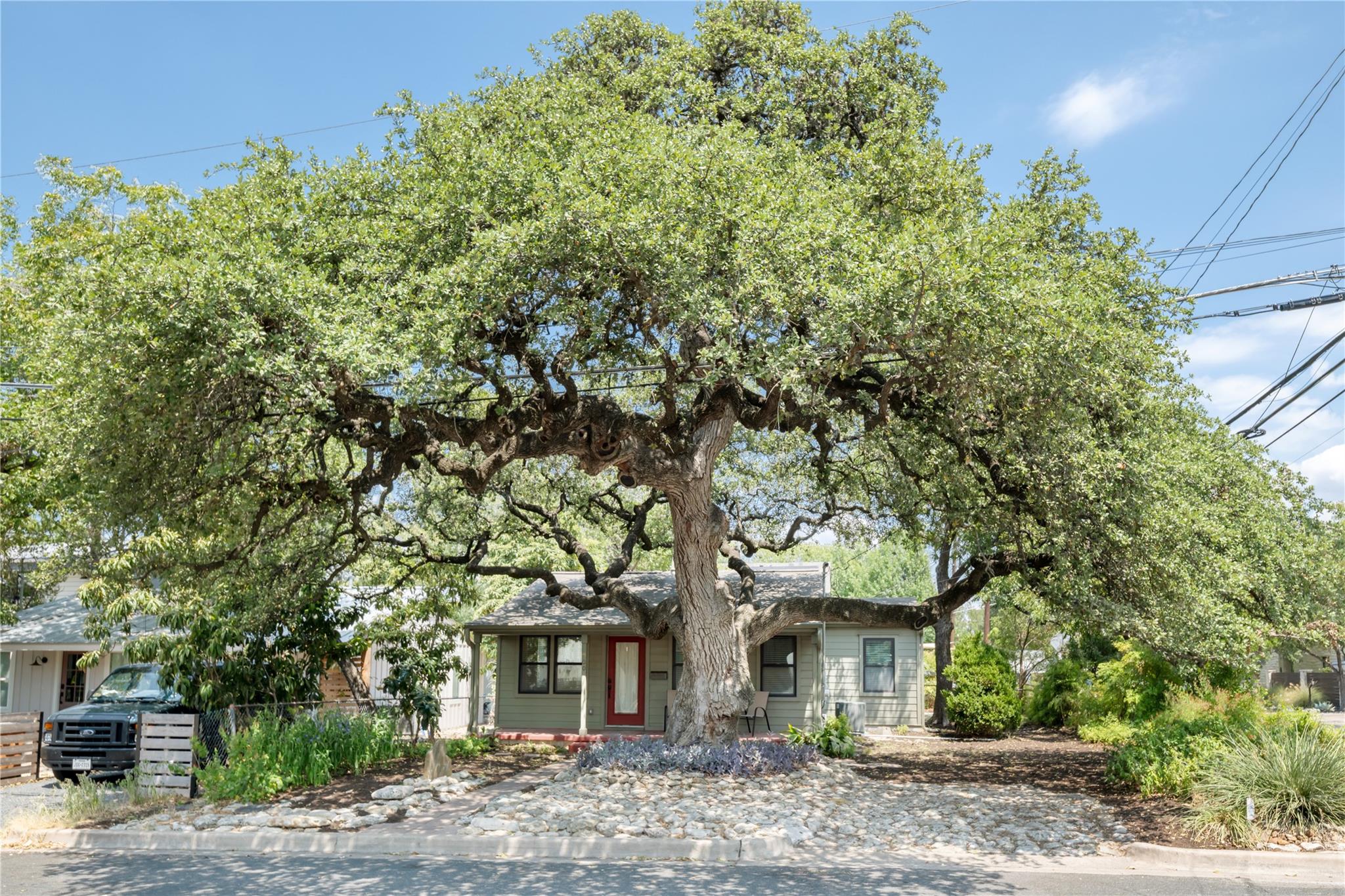 900 Jewell, Austin, TX 78704 — photo 1