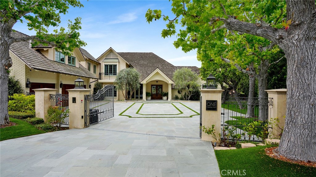 1 Cypress Point Lane, Newport Beach, CA 92660 — photo 1