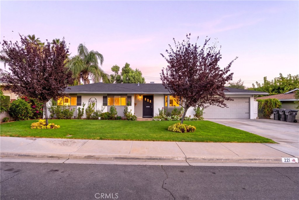 221 Phlox Avenue, Redlands, CA 92373 — photo 1