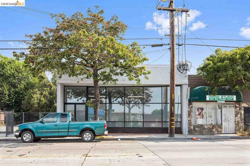 2968 Macarthur Blvd, Oakland, CA 94602 — photo 1