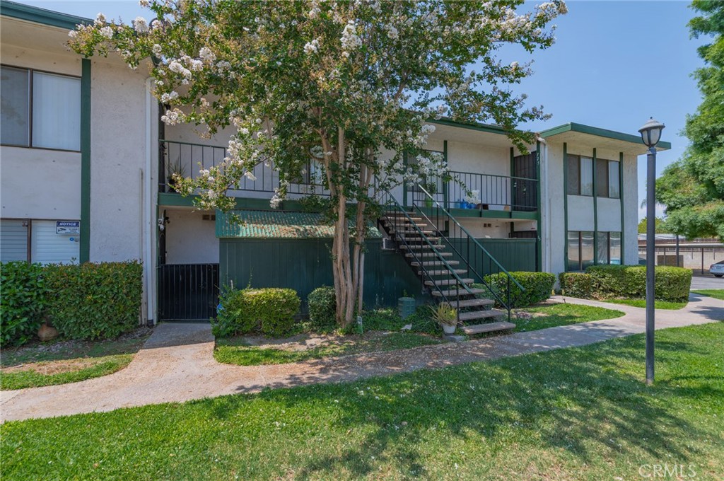 1735 E Washington Street F-15, Colton, CA 92324 — photo 1