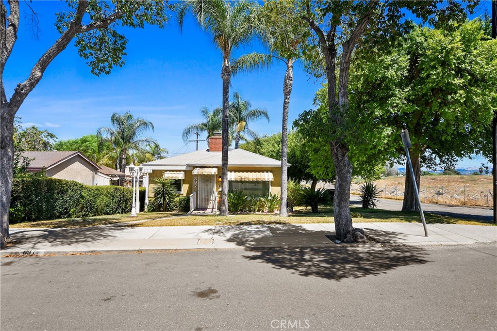897 S K, San Bernardino, CA 92410 — photo 1