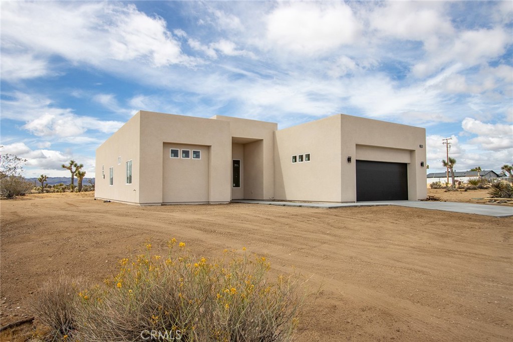 59423 Canterbury Street, Yucca Valley, CA 92284 — photo 1