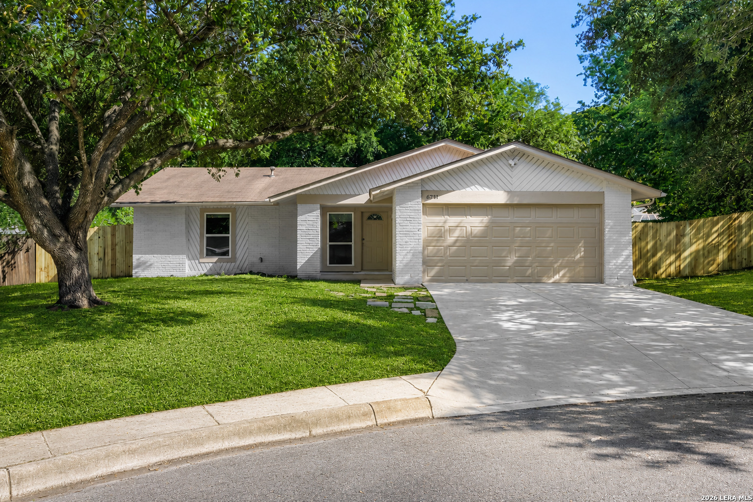 6731 CARTERS BLF, San Antonio, TX 78239 — photo 1