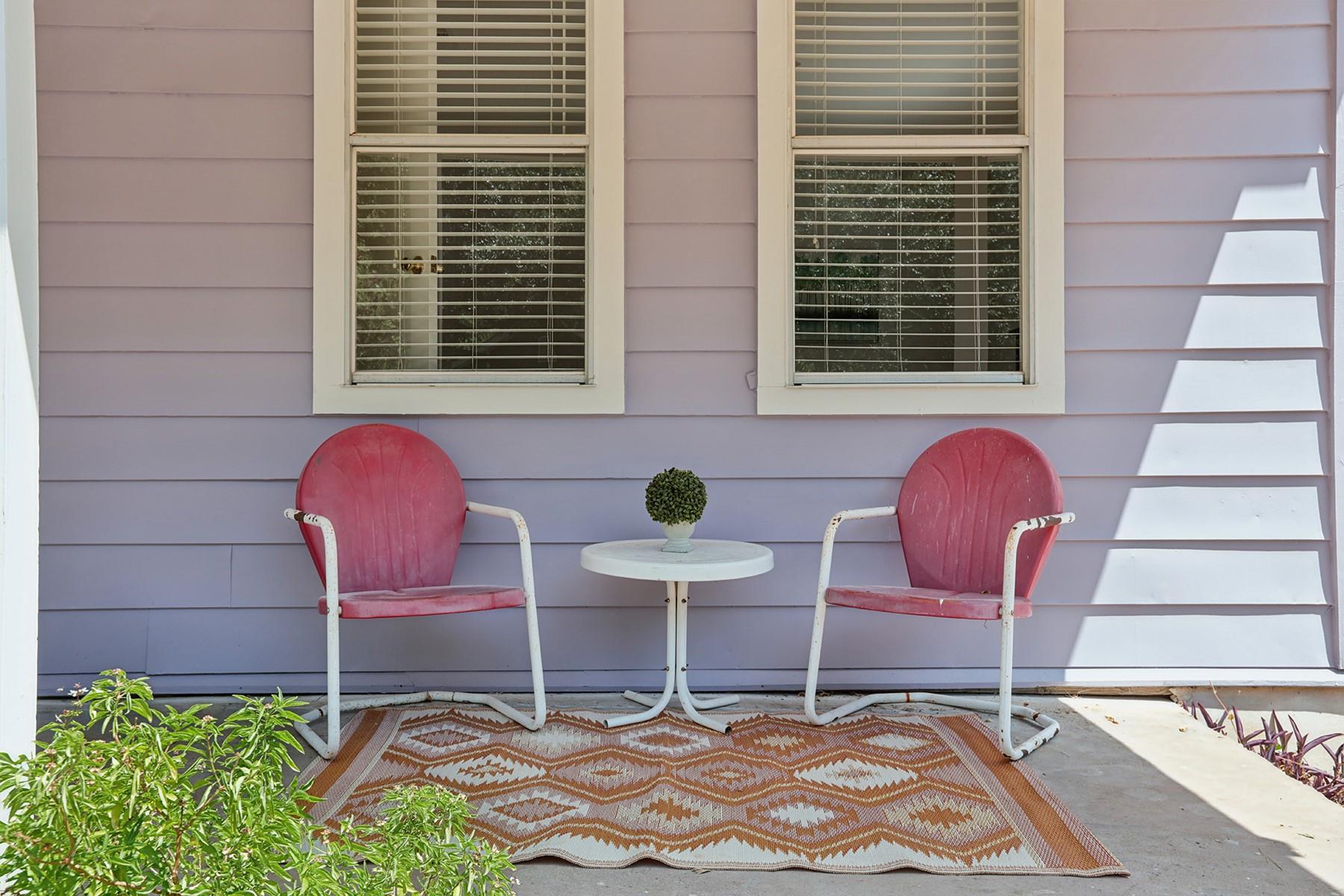 1702 Willow, Austin, TX 78702 — photo 1