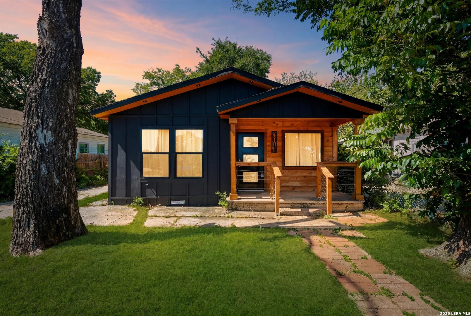 3014 EL PASO ST, San Antonio, TX 78207 — photo 1